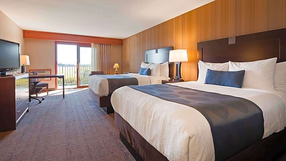 Best Western Plus Superior Inn
