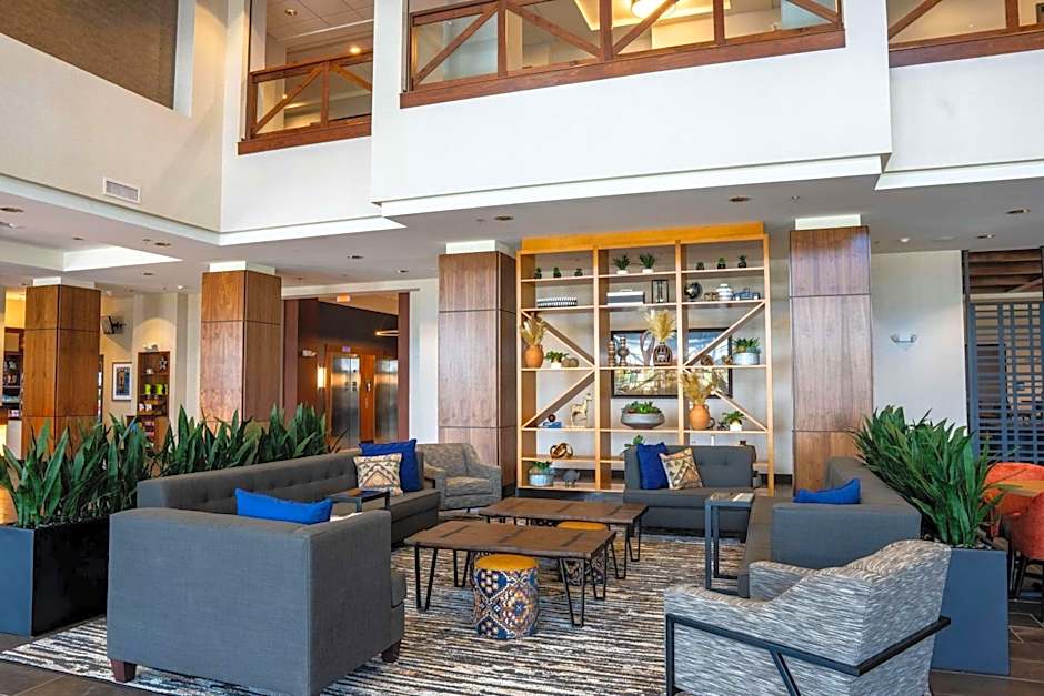 Drury Plaza Hotel Dallas Arlington