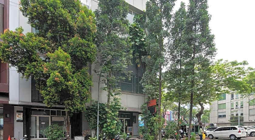 Urbanview Hotel Ellegan Residence Alam Sutera Serpong