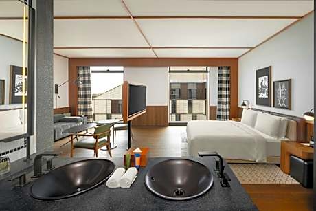 Encore One-Bedroom King Suite with City View