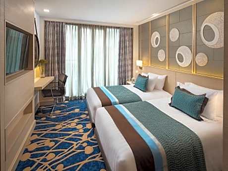 Grand Superior (Ruby Wing)