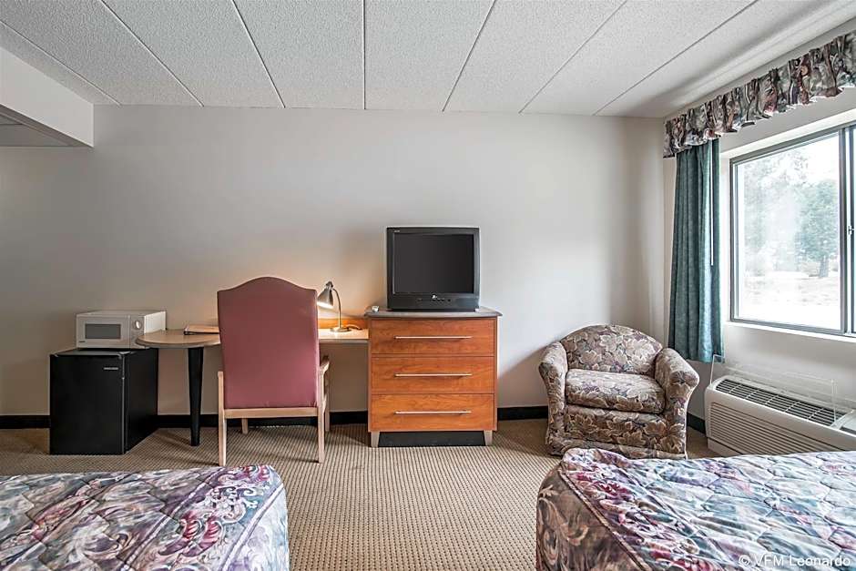 Econo Lodge Near Plymouth State University