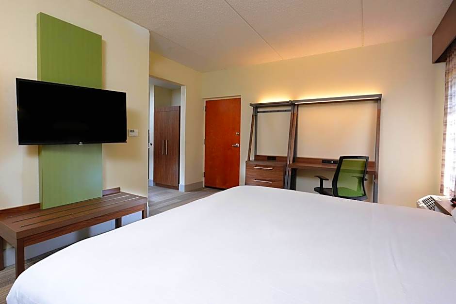 Holiday Inn Express Hotel & Suites Research Triangle Park By IHG