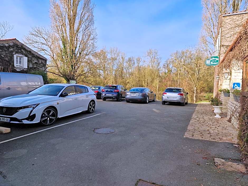 Logis Auberge De La Riviere