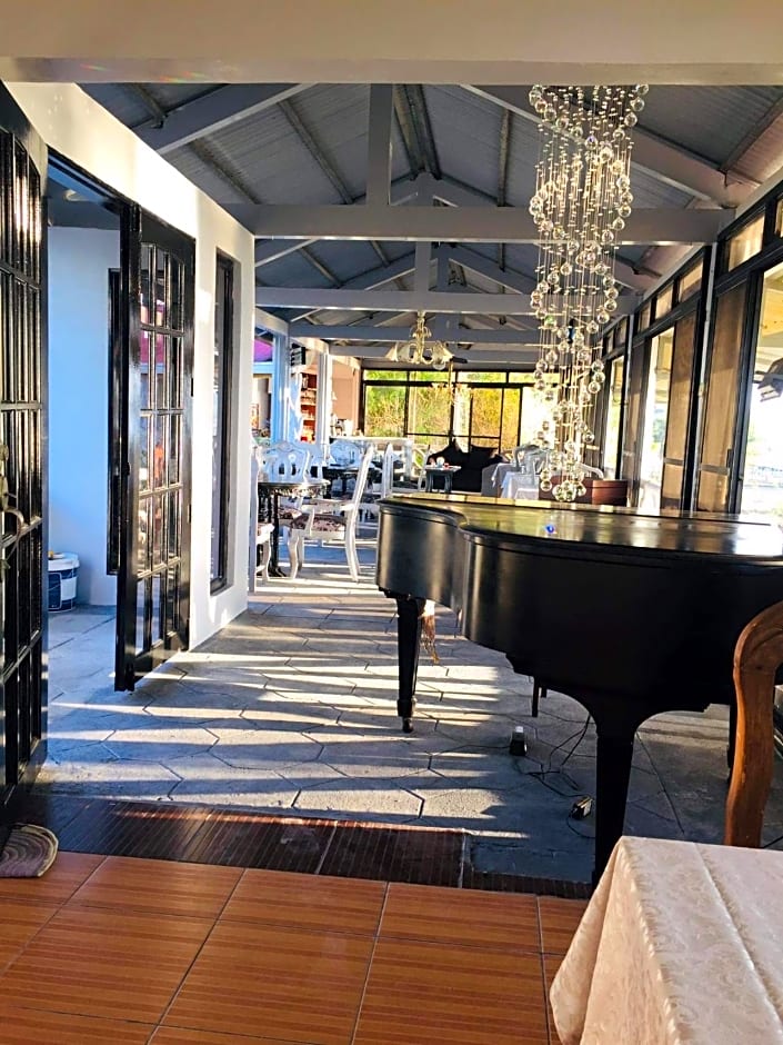 Sunbloom Beachfront Hotel and Restaurant Zambales