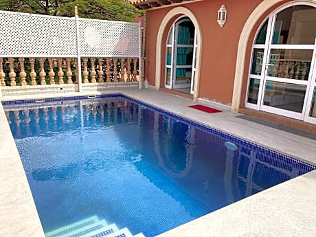 Bed in mixed shared room for 12 guests