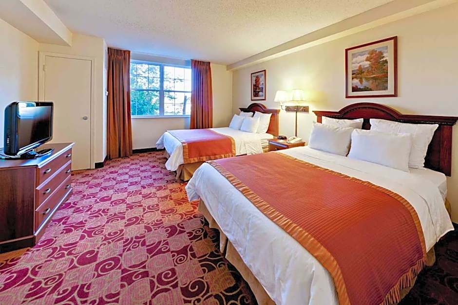 Hawthorn Suites by Wyndham Louisville East
