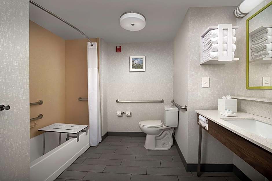 Hampton Inn By Hilton Knoxville-East