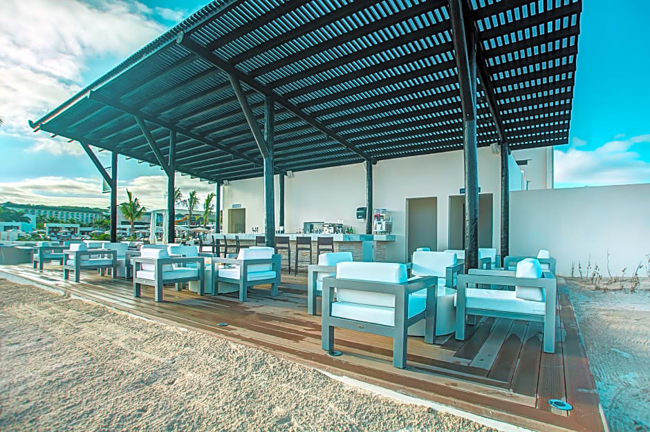 Royalton Blue Waters Autograph All-Inclusive Resor