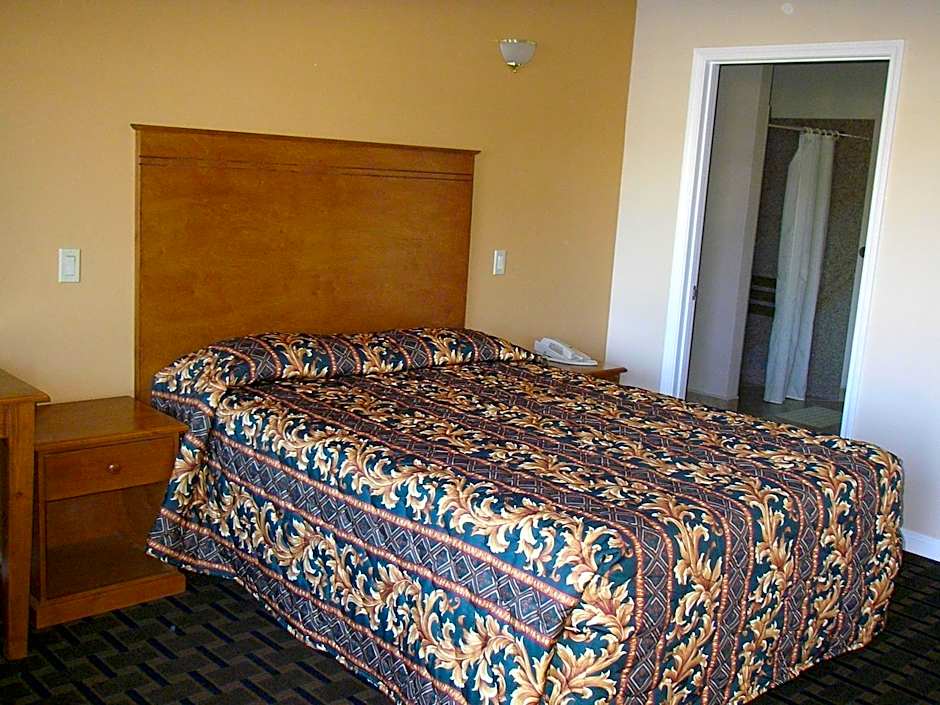 Fullerton Lodge