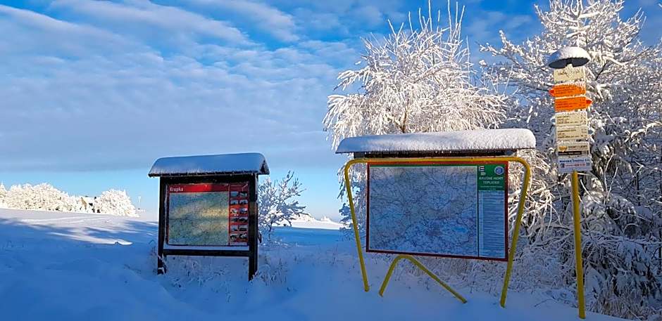 Hotel a restaurace Pomezí