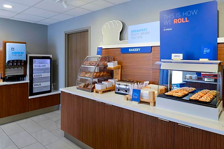 Holiday Inn Express Hotel and Suites Marysville By IHG
