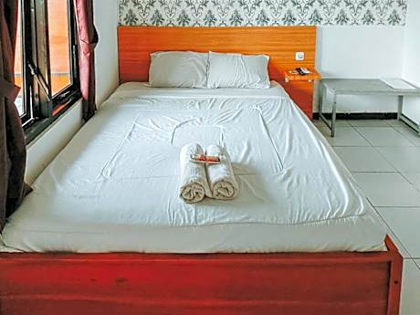 De Luck Homestay near Alun Alun Sidoarjo