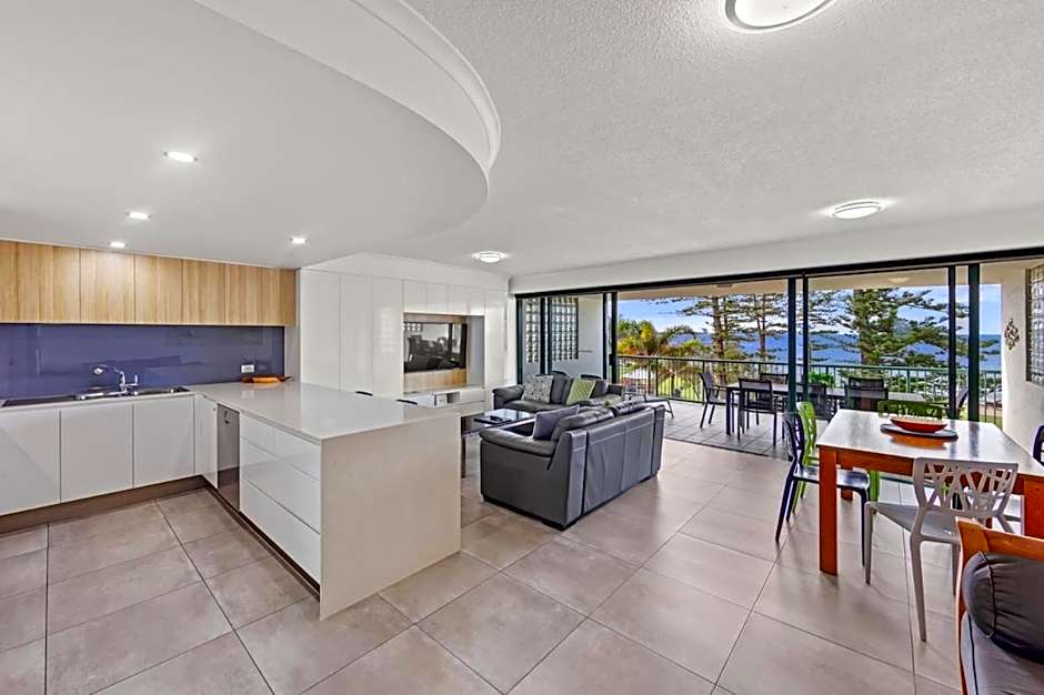 The Norfolks on Moffat Beach