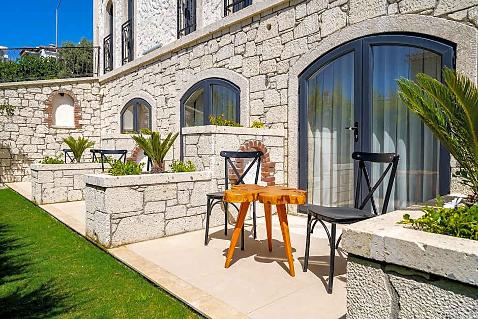 CEMAL ALACATI BUTIK HOTEL
