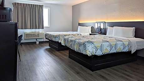 Queen Room with Two Queen Beds - Non-Smoking