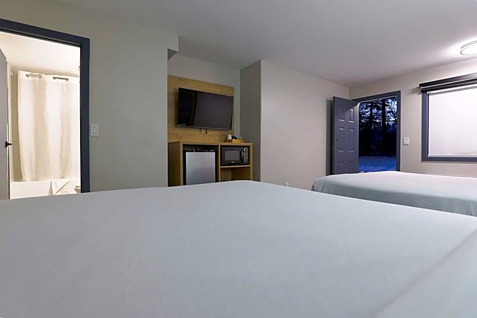 Super 8 by Wyndham Clearwater BC