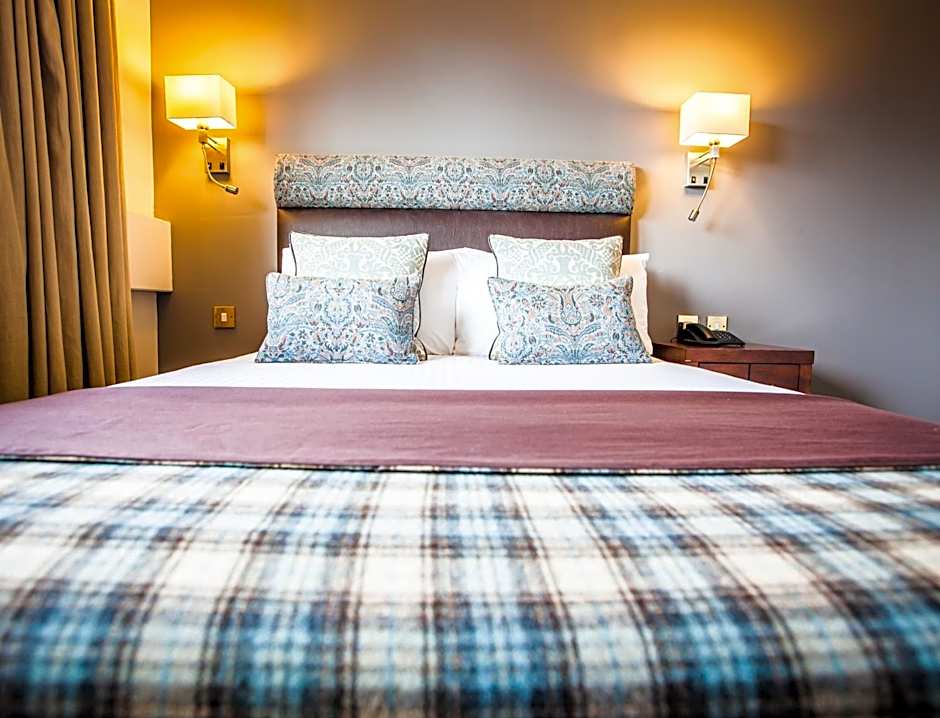 Stirling Court Hotel