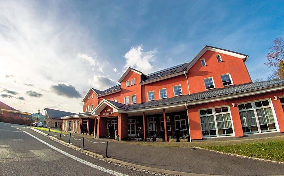 Wellness Hotel Hukvaldy POLOPENZE A WELLNESS V CENĚ