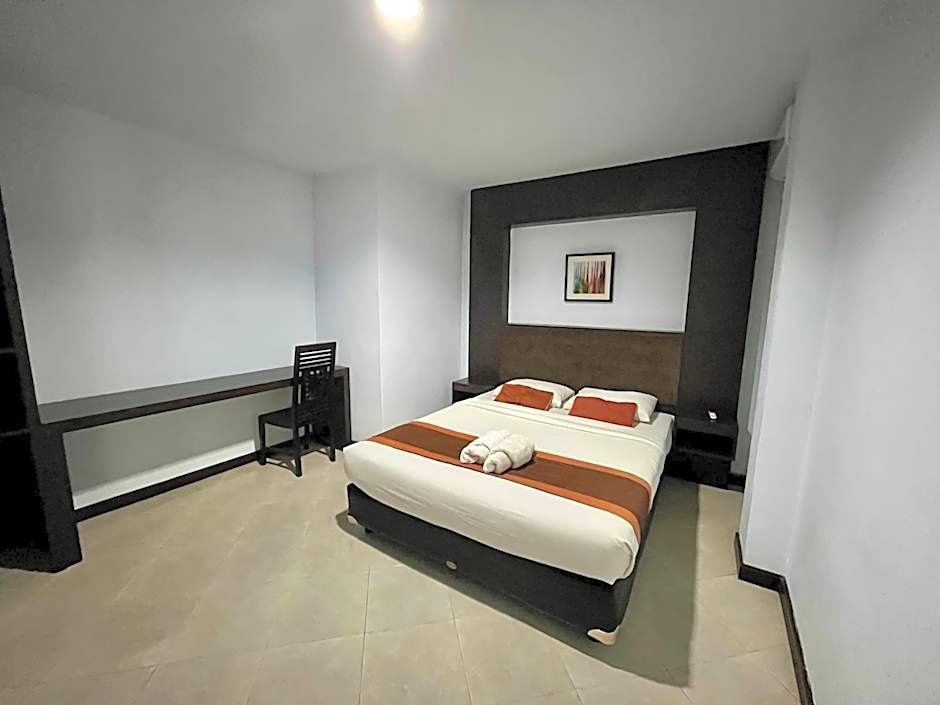 Taman Agung Hotel