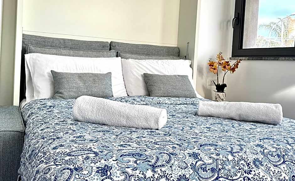 Zdjęcie 1 z 18 — Luxury Studio Apartment
