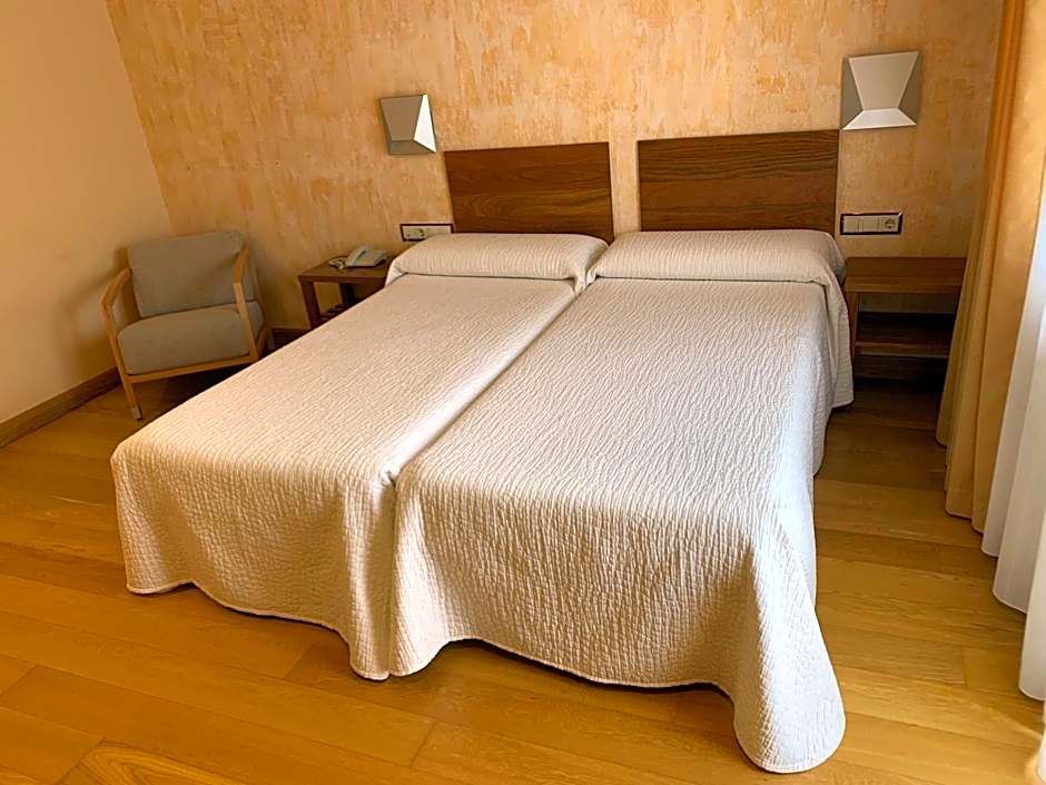 Hotel Los Nogales