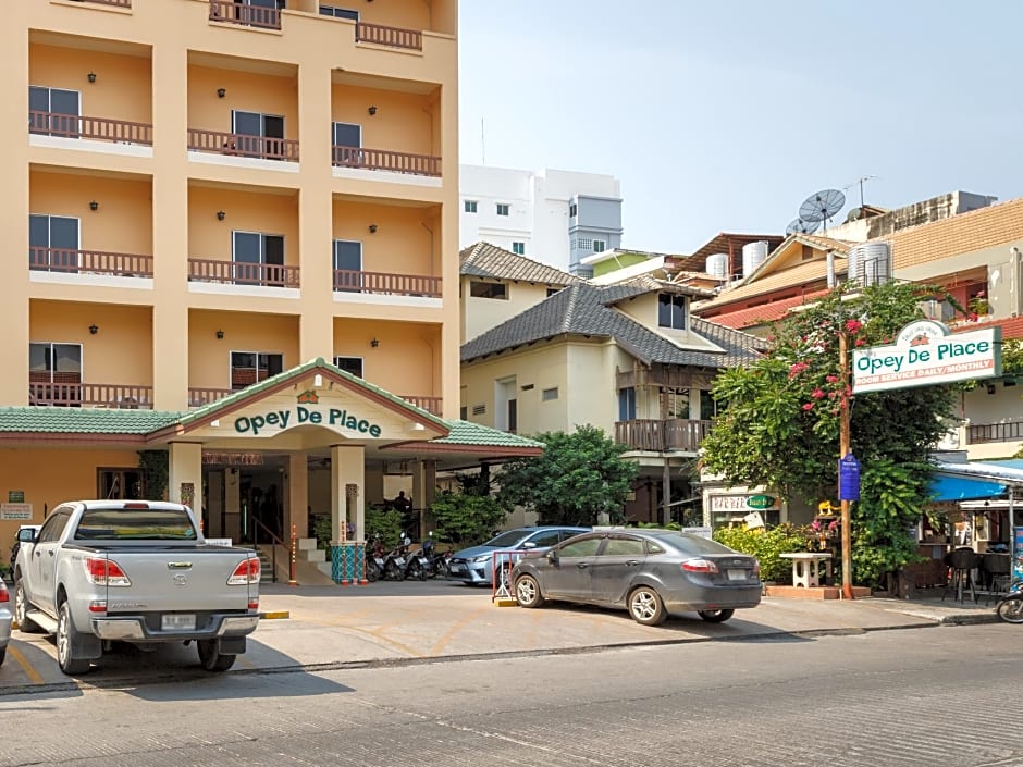 Opey De Place Pattaya
