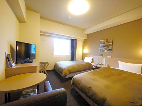 Twin Room - Non-Smoking
