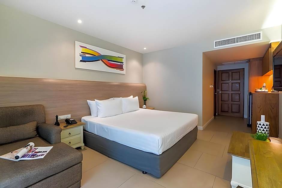 Sea Me Spring Too Hotel