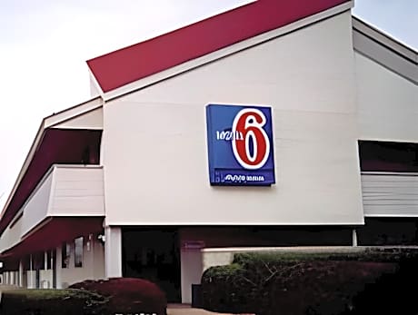 Studio 6 Suites Shreveport, LA Industrial Loop