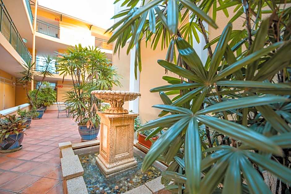 Il Palazzo Holiday Apartments