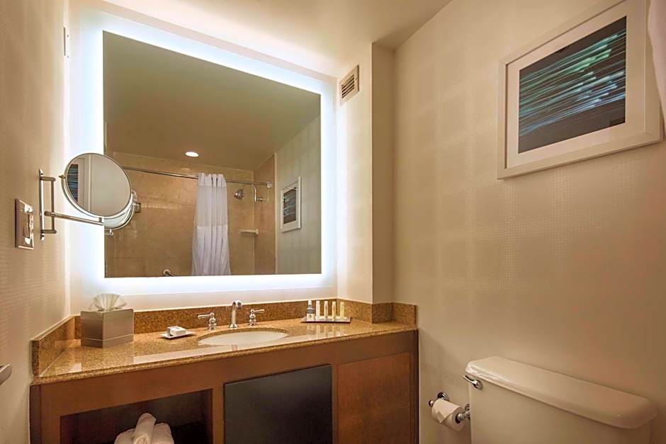 DoubleTree By Hilton Newark - Fremont