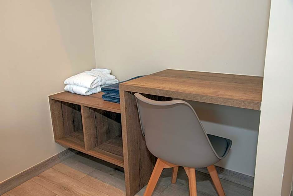 Kaiser Luxury Suites