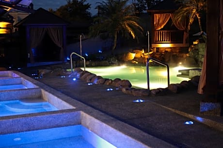 The Loft Seaside Suite