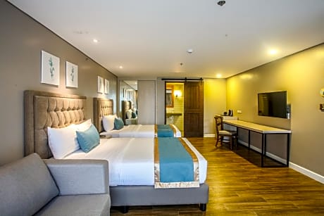 Royale Parc Hotel Tagaytay