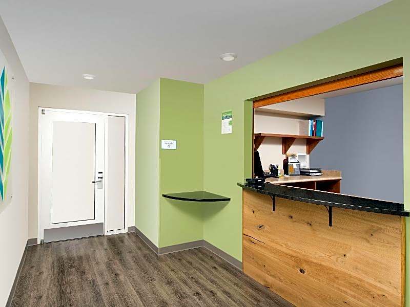 WoodSpring Suites Fort Lauderdale