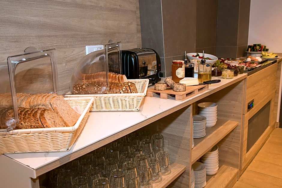 Ivy Hotel - Adults Only