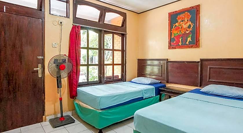 Mahendra Beach Inn