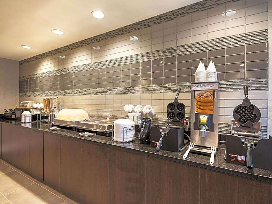 La Quinta Inn & Suites by Wyndham Austin Round Rock