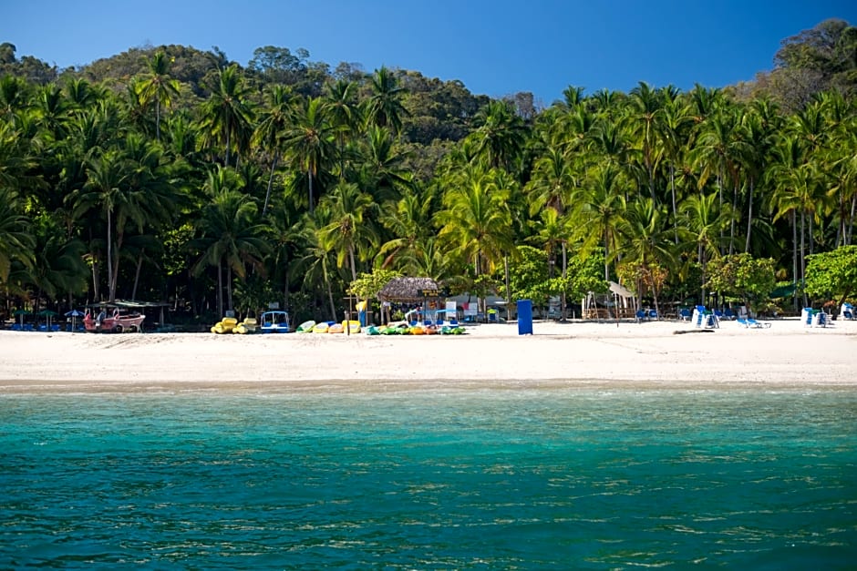 Tango Mar Beachfront Boutique Hotel & Villas