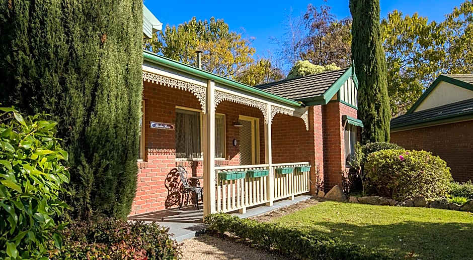 The Birch House - Silver Birches Accommodation Bright