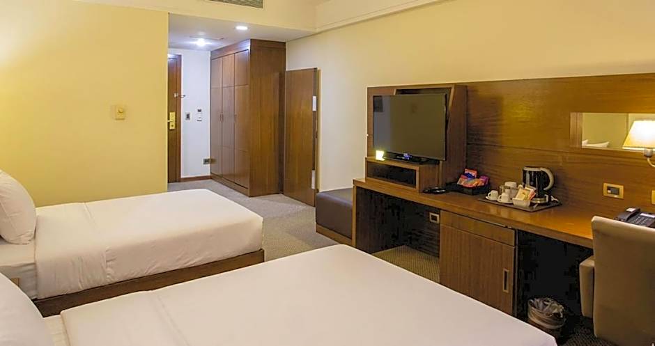 Quality Suites Alphaville
