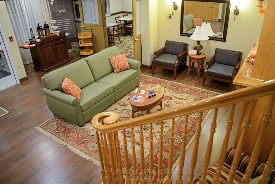 Country Inn & Suites by Radisson, Dundee, MI