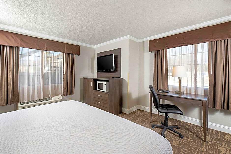 Clarion Inn Silicon Valley