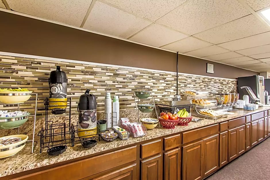 Quality Inn & Suites Bloomington