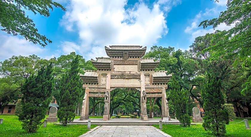 Poly Zhongda Viverton Apartment (free shuttle bus during the Canton Fair)