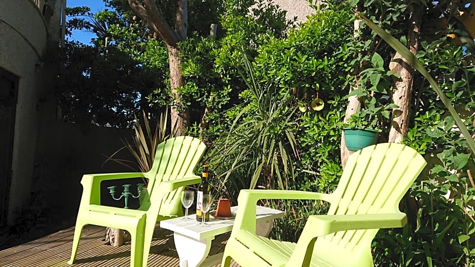 The Blue Palms - Fistral Beach