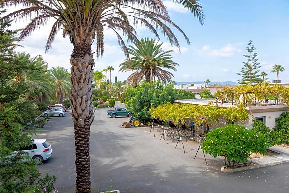 Natura Beach Hotel And Villas