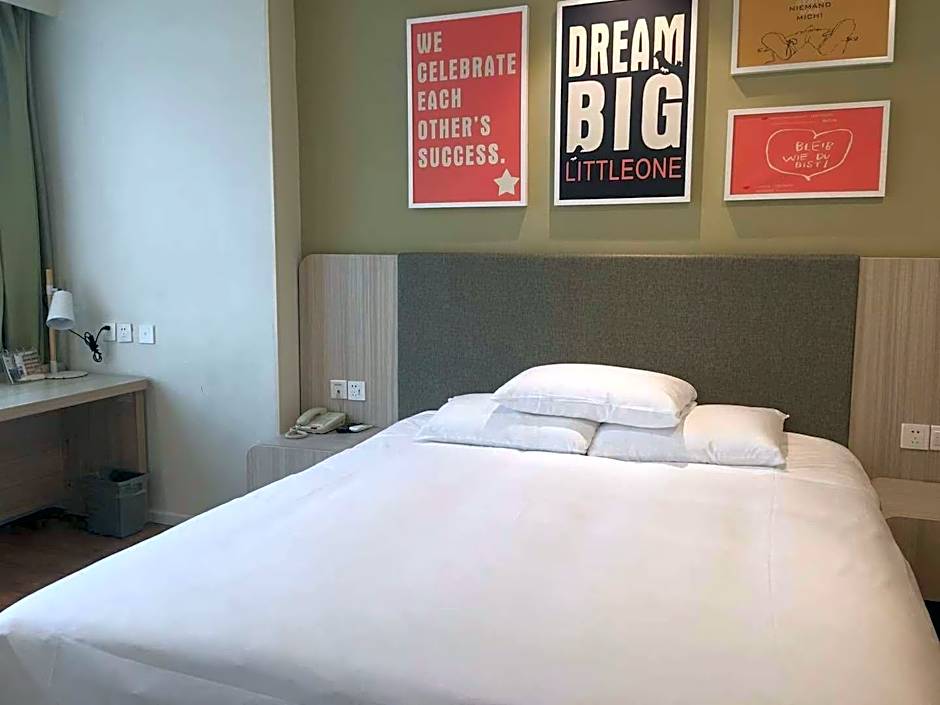 Hanting Hotel Wuxi Railway Station South Square