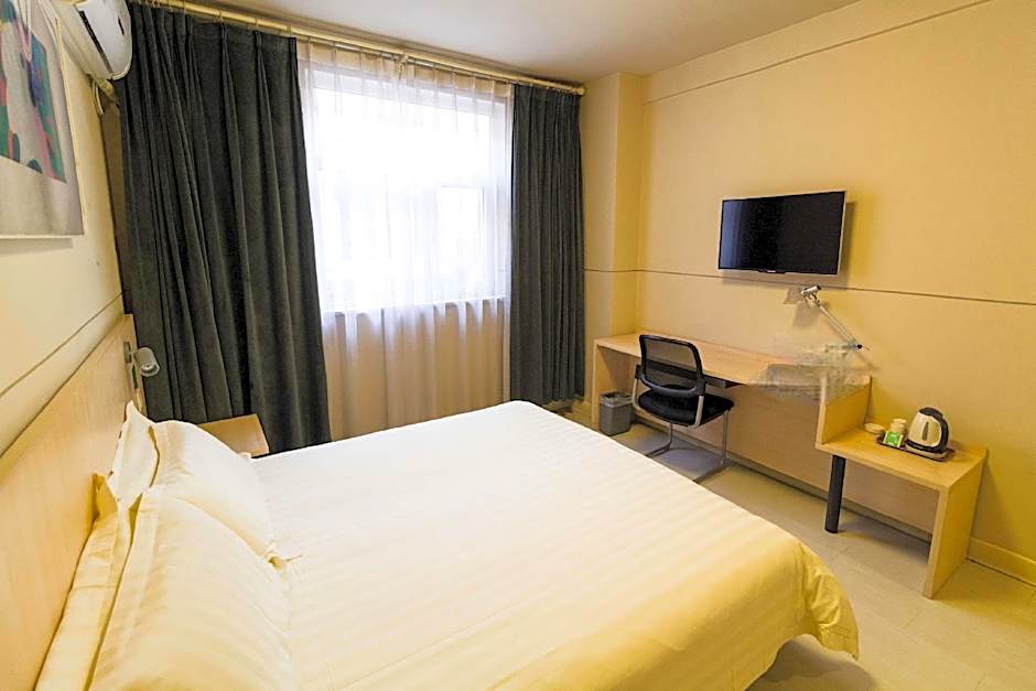 Jinjiang Inn Baoding Railway Station